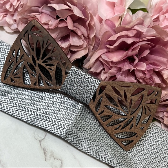 Handmade Wood Butterfly Bow Tie Cufflinks Blue Pocket Square & Boutonnière Set - Picture 7 of 16